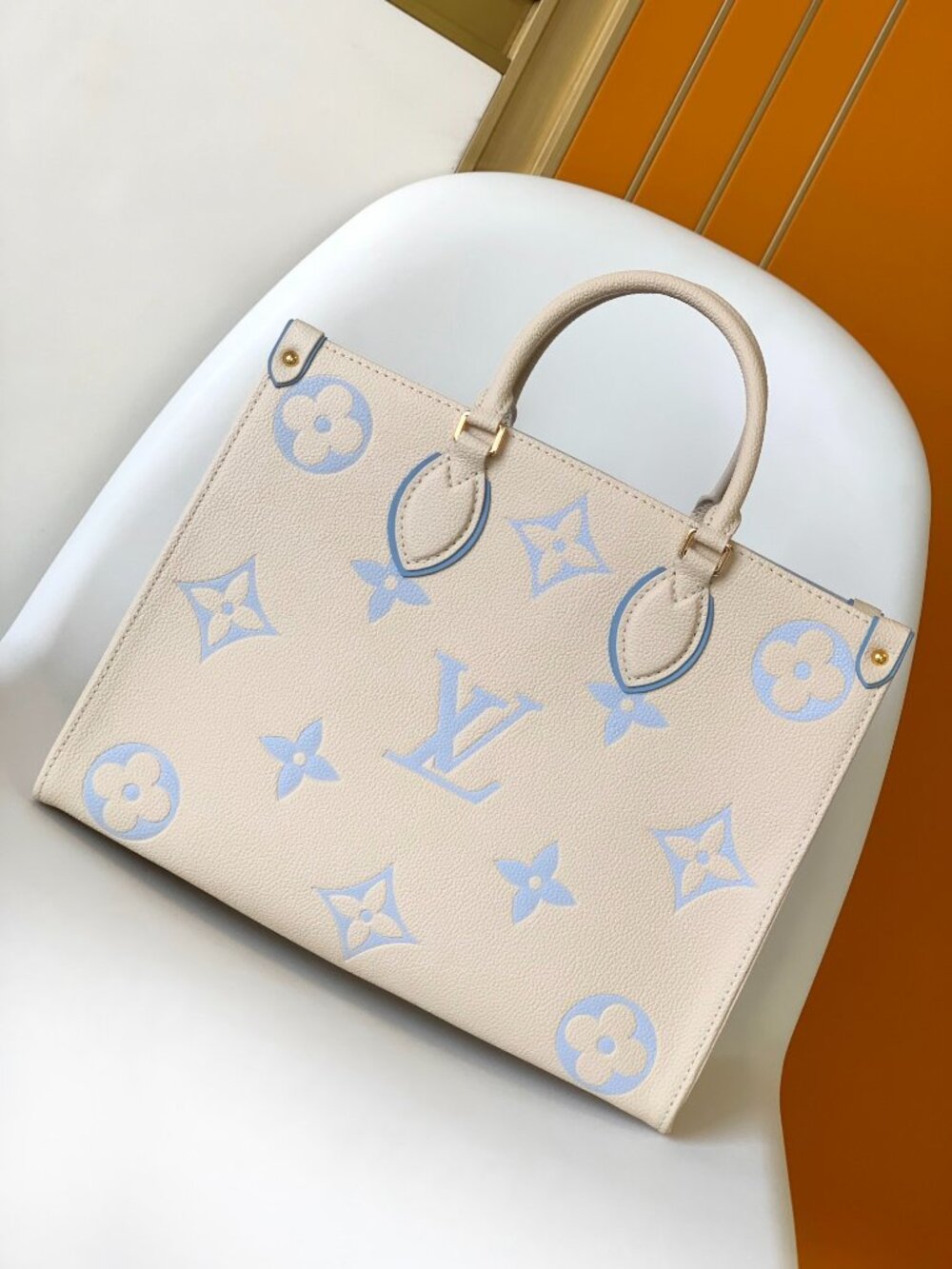 Authentic Louis Vuitton ONTHEGO Tote Bag